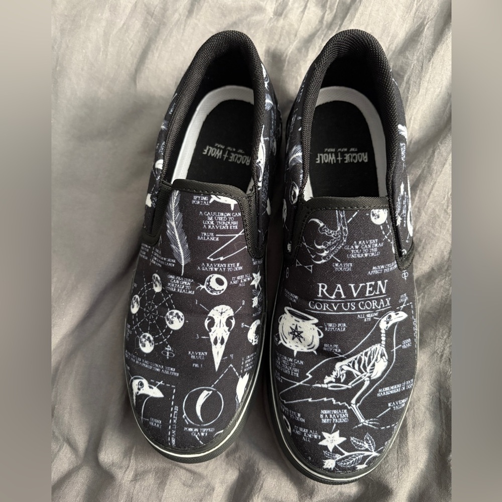Rogue + Wolf Raven Study Slipons Women’s Size 7